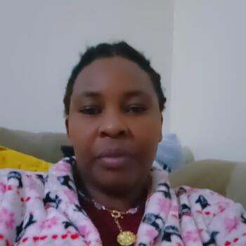 Babysitter in Riyadh: Tabitha