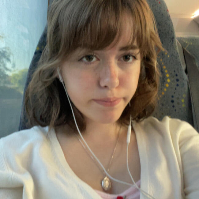 Babysitter in Hobart: Anna-Bella
