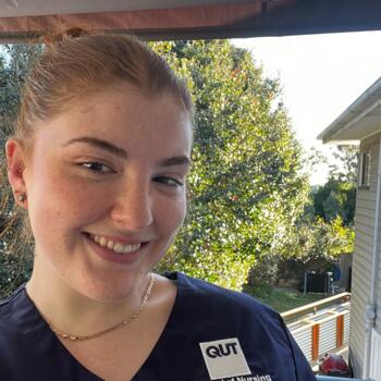 Babysitter in Brisbane: Genevieve