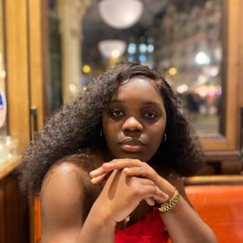 Babysitter in Villejuif: Samantha