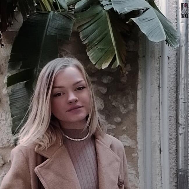 Babysitter in Biscarrosse: Cloé