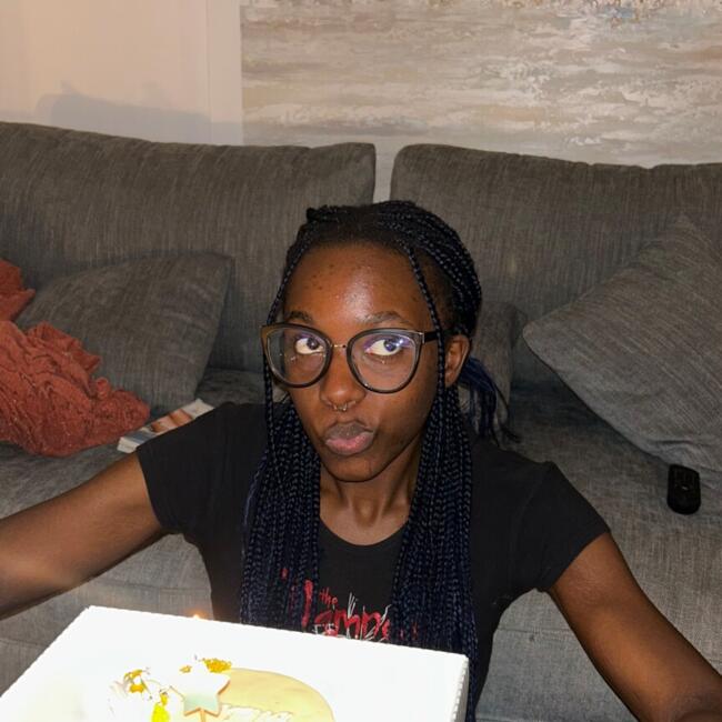 Babysitter in Courbevoie: Anaelle