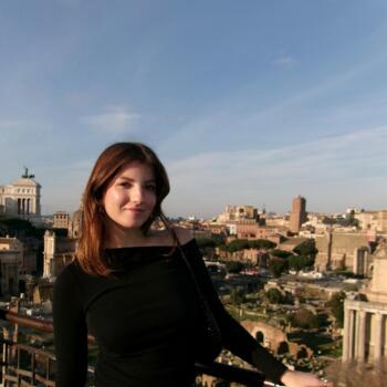 Babysitter em Porto: Sara