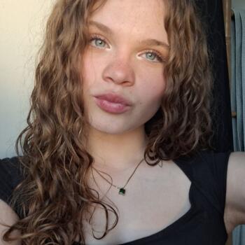 Babysitter Saint-Sulpice-sur-Risle: Heidi