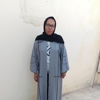 Babysitter Riyadh: Deborah