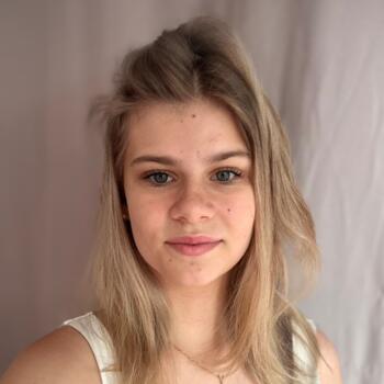 Babysitter in Noyal-Pontivy: Maëlys