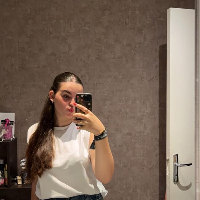 Babysitter in Bréviandes: Ines