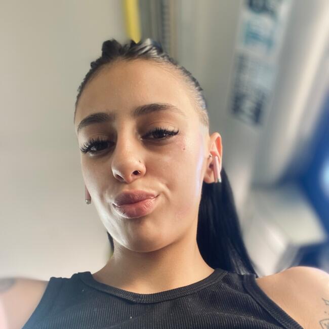 Babysitter in Munro: Aymara