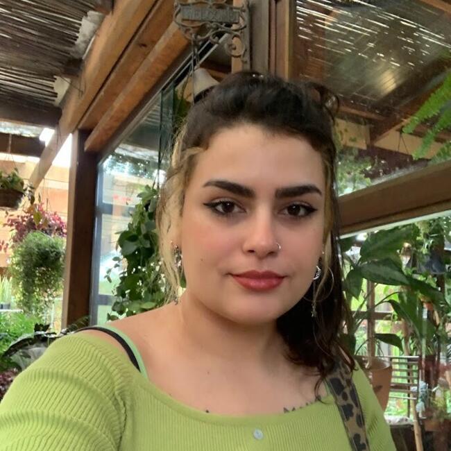 Babysitter in Guarujá: Laura