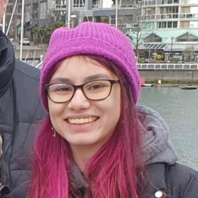 Babysitter in North Vancouver: Isabelle
