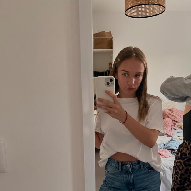 Babysitter in Saint-Maximin-la-Sainte-Baume: Kalysta