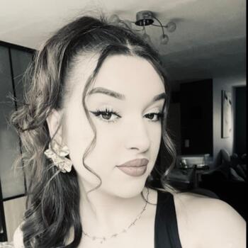 Babysitter in Laval: Zoe