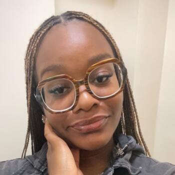 Babysitter Norwich: Chinwenwa
