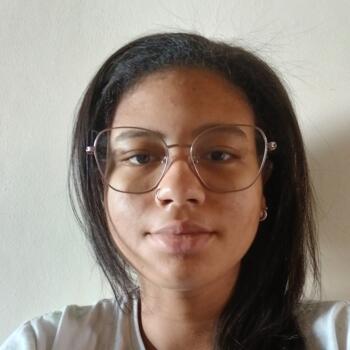 Babá em Recife: Letícia