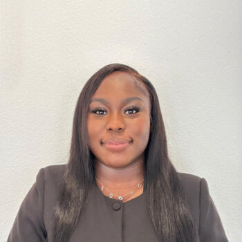 Babysitter in Juvignac: Brandy