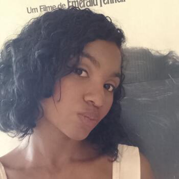 Babá em Hortolândia: Janaína