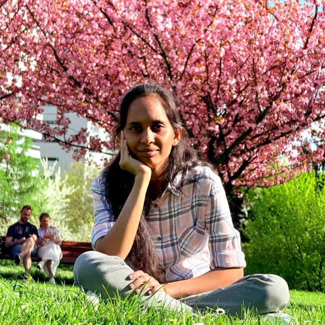 Opiekunka do dziecka w Kraków: Ramya