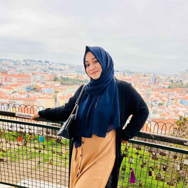 Babysitter em Lisboa: Farhana