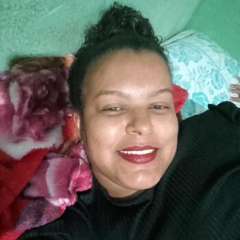 Babysitter in São Caitano: Jaqueline
