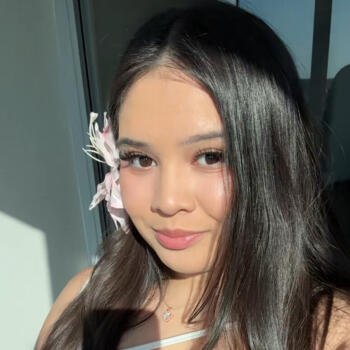 Babysitter in Sydney: Mary