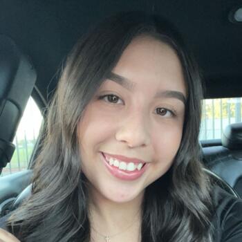 Babysitter in Selma (California): Isabella