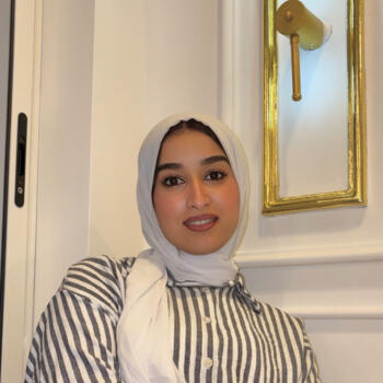 Babysitter in Casablanca: Sara