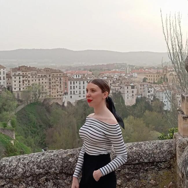 Babysitter in Cuenca: LUCIANA