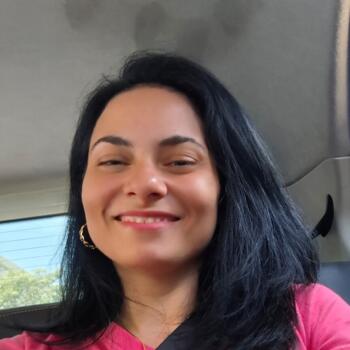 Babysitter in Curitiba: Sarah
