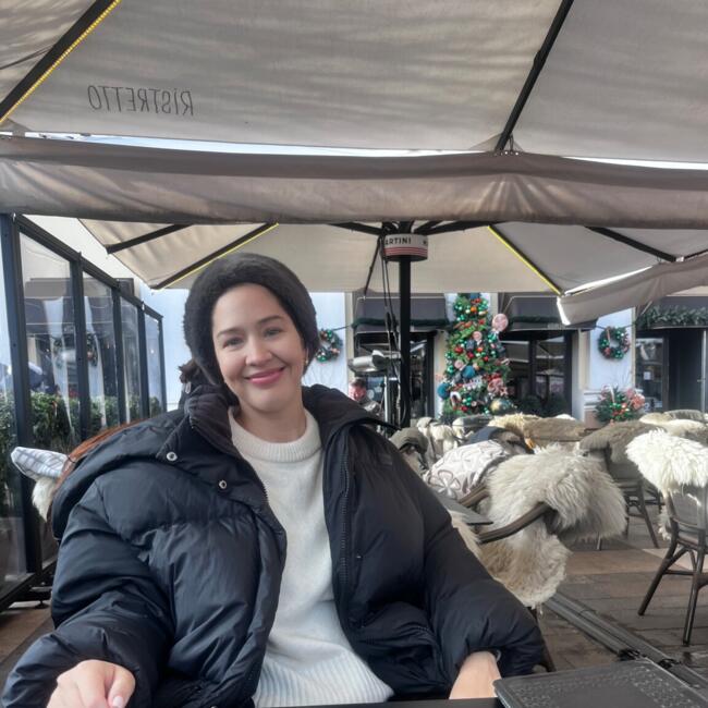 Job de babysitting în Oradea: Flóra