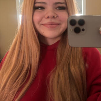 Baby-sitter in Kamloops: Amber