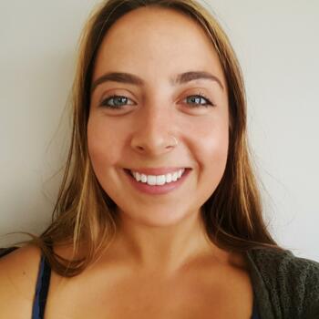 Babysitter in Carterton: Laura-Jayne