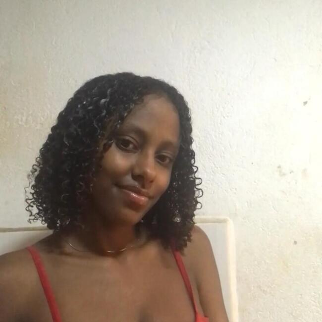 Babá em Ibirité: Raniele
