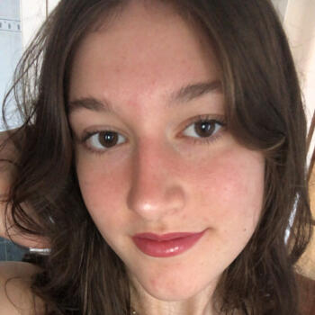 Babysitter in Amiens: Julie