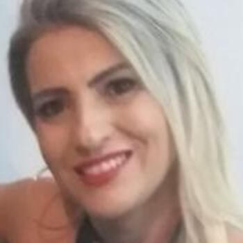 Babysitter in Jundiaí: Flavia