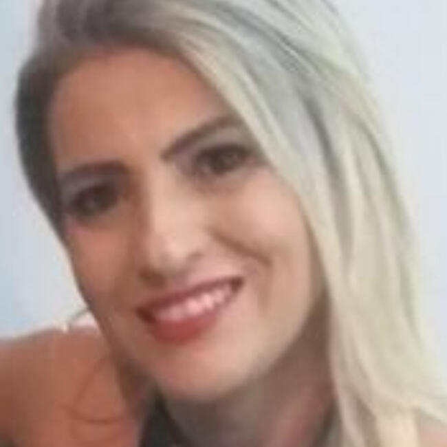 Babysitter in Jundiaí: Flavia