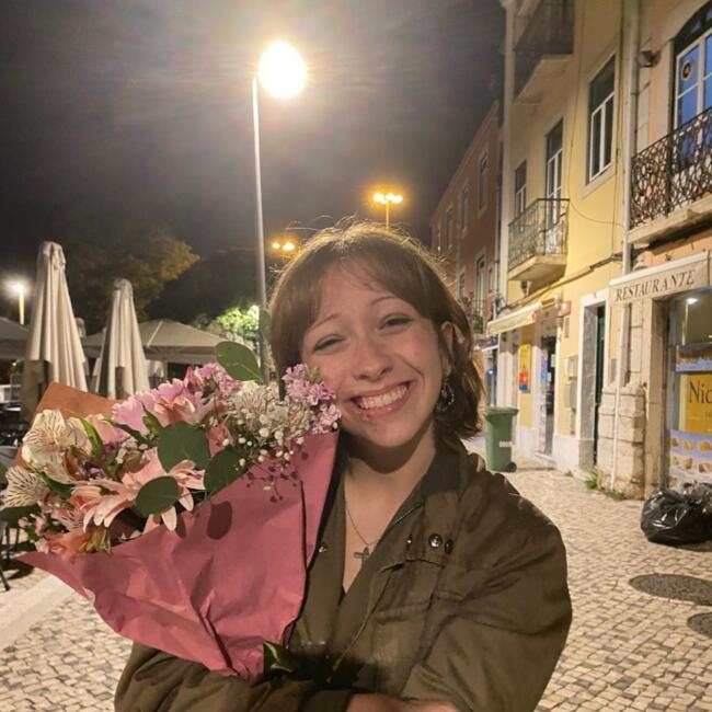 Babysitter in Oeiras: Maria