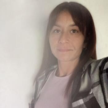 Babysitter in Salinas: Karina