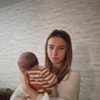 Babysitter in Hirson: Marion