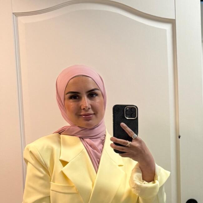 Babysitter in Genk: Basak