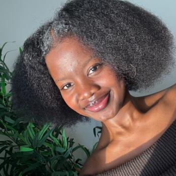 Babysitter in Toulouse: Anika