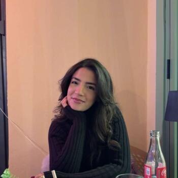 Babysitter στην περιοχή Νίκαια: Yasmine