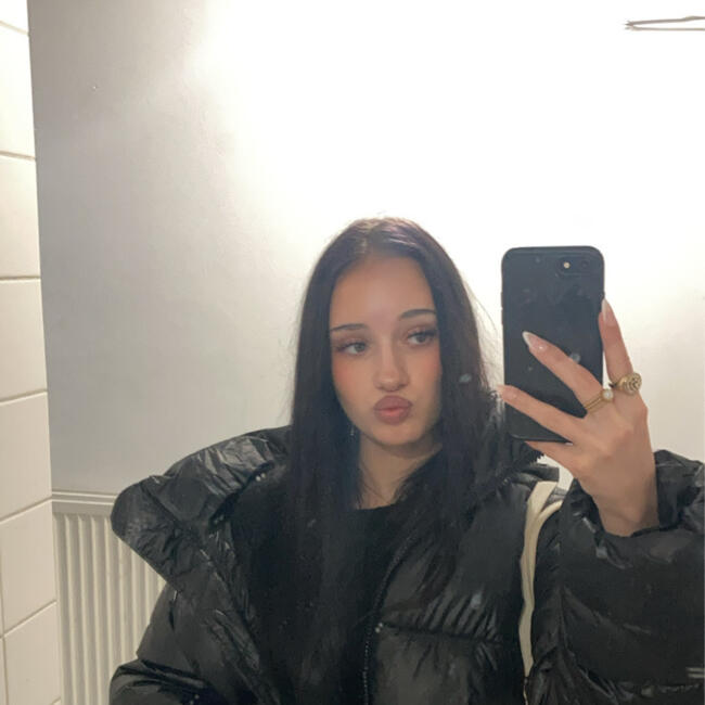 Babysitter in Aschaffenburg: Milena