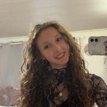 Babysitter in Pessac: Roxana