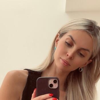 Babysitter Job in Schifflange: Babysitter Job Emina