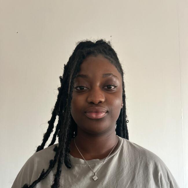 Babysitter in Paris: Imane