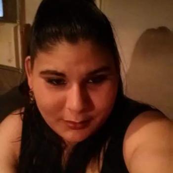 Babysitter in Rockford: Diana