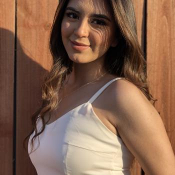 Babysitter in Glendale: Damariz