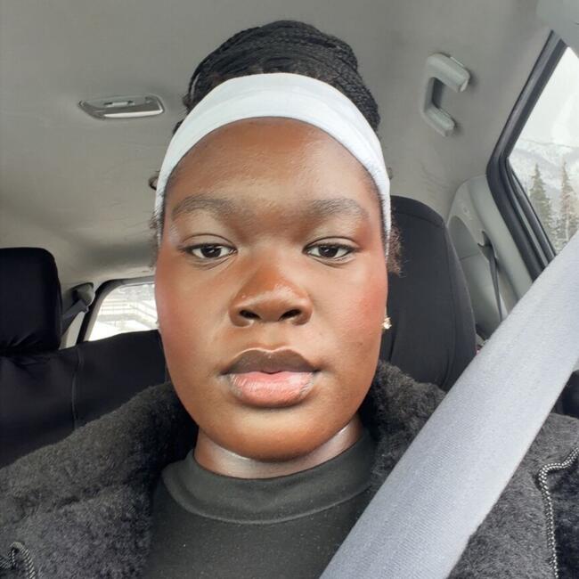 Baby-sitter in Edmonton: Theresa