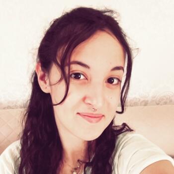 Babysitter in Brusasco: Laura