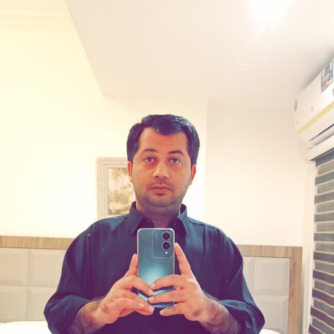 Nanny in Karachi: Saleh